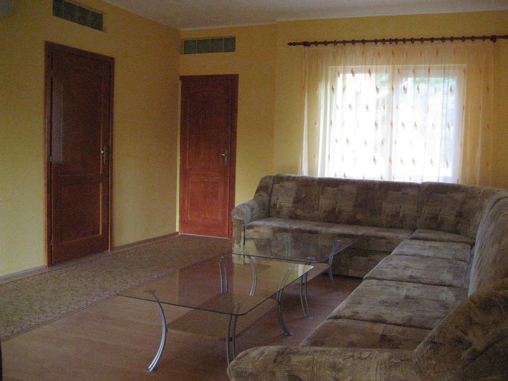 Pensiunea Colt Alb Baile Homorod Exterior photo