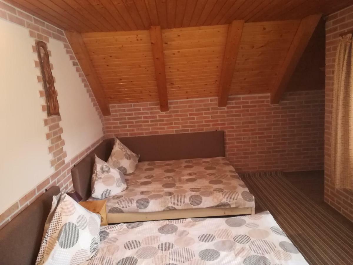 Pensiunea Colt Alb Baile Homorod Exterior photo