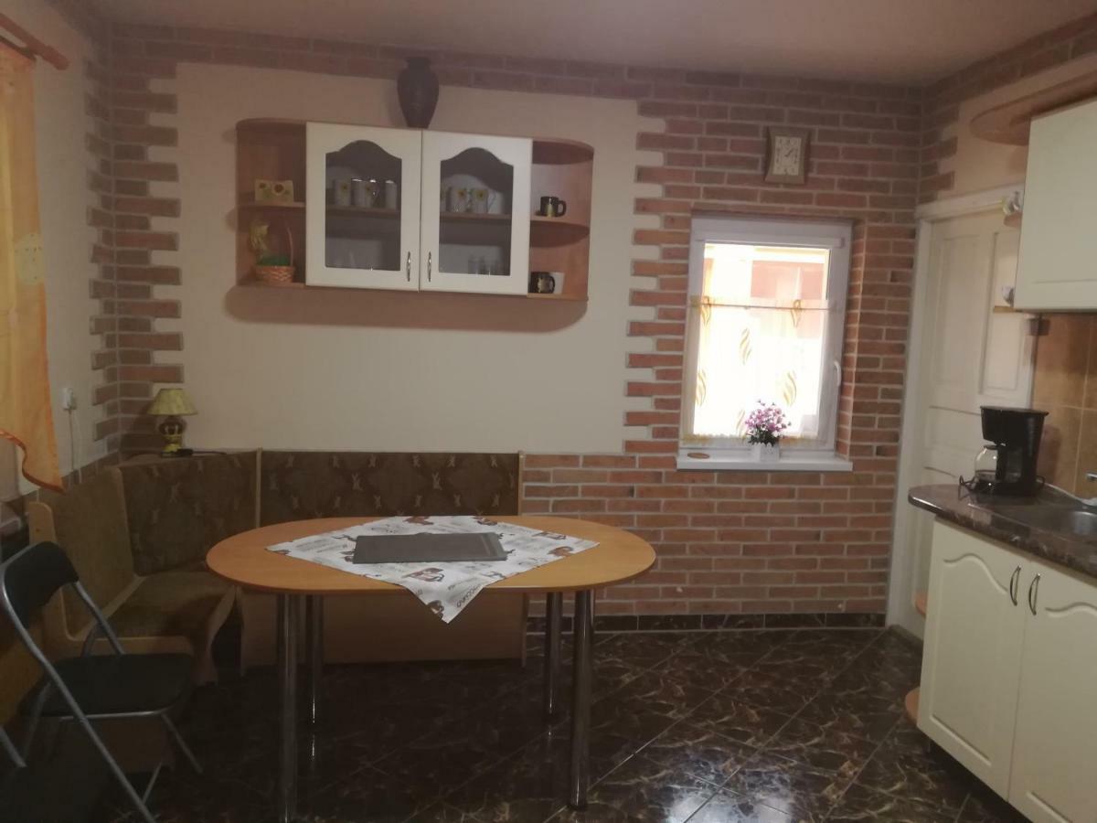 Pensiunea Colt Alb Baile Homorod Exterior photo